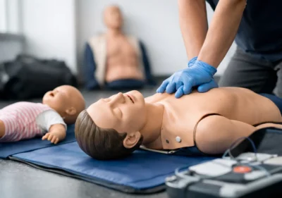 Beste reanimatiepop voor BHV kiezen